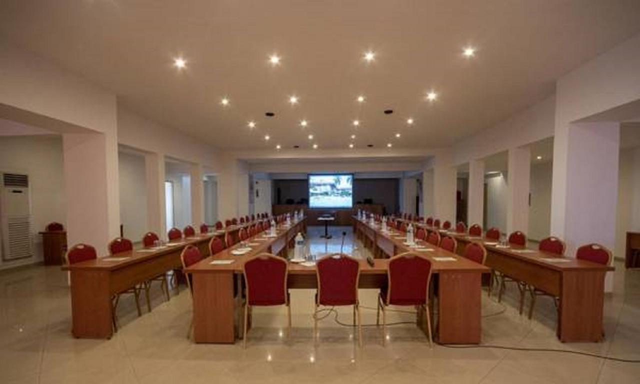 Ngor Diarama Hotel Dakar Exterior foto