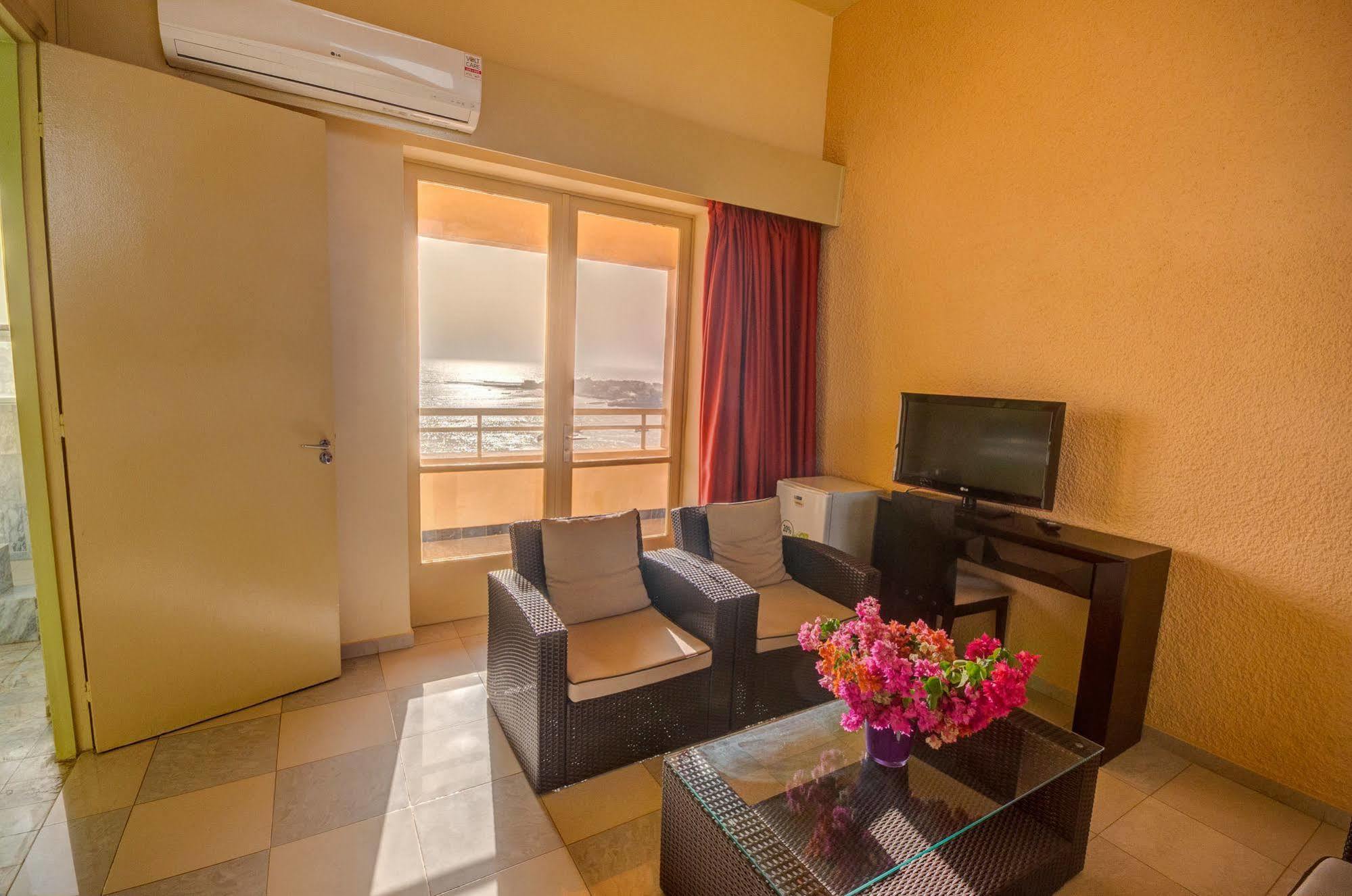 Ngor Diarama Hotel Dakar Exterior foto